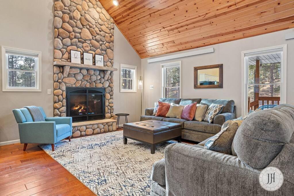 Elk Ridge Fire Place Custer Extérieur photo