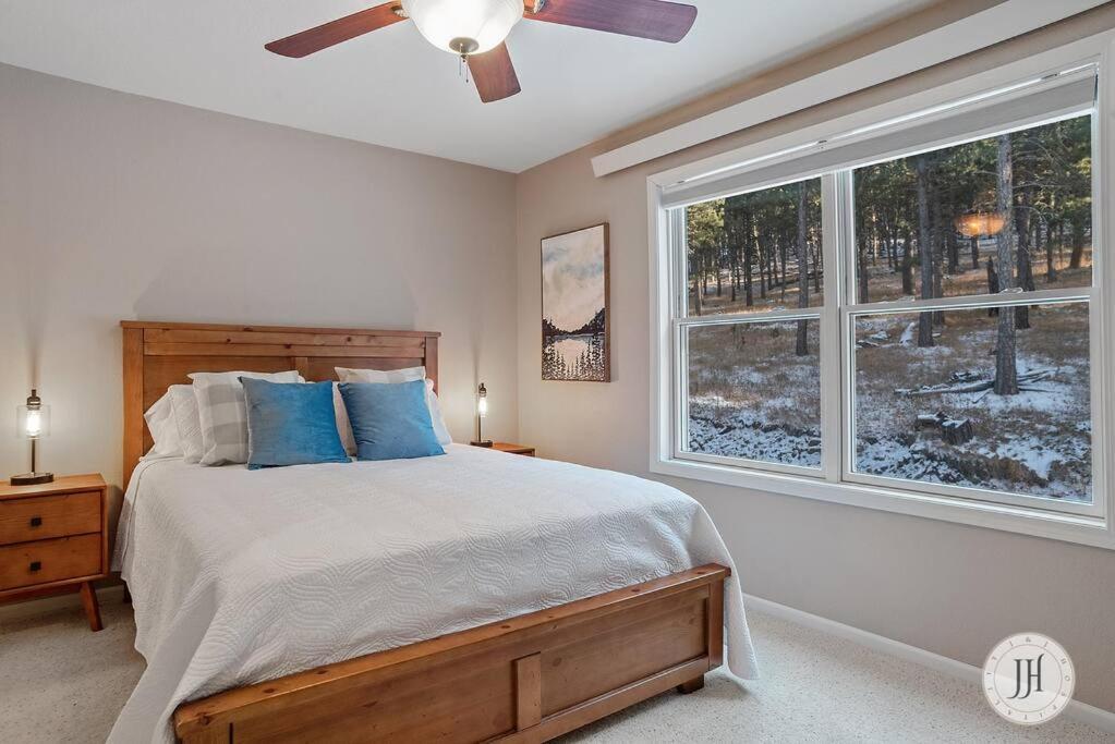 Elk Ridge Fire Place Custer Extérieur photo