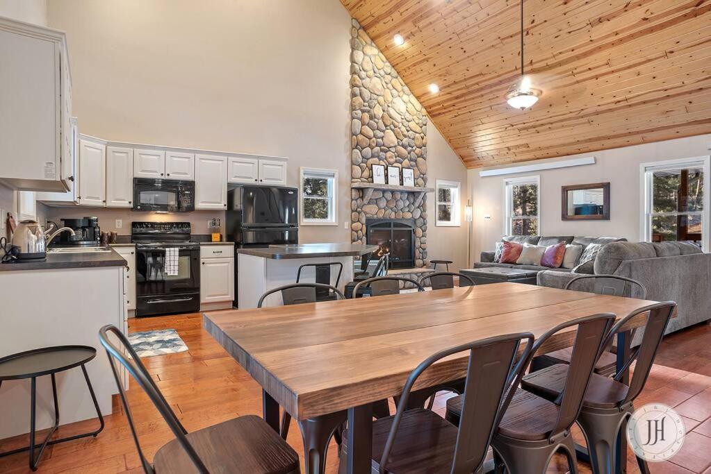 Elk Ridge Fire Place Custer Extérieur photo
