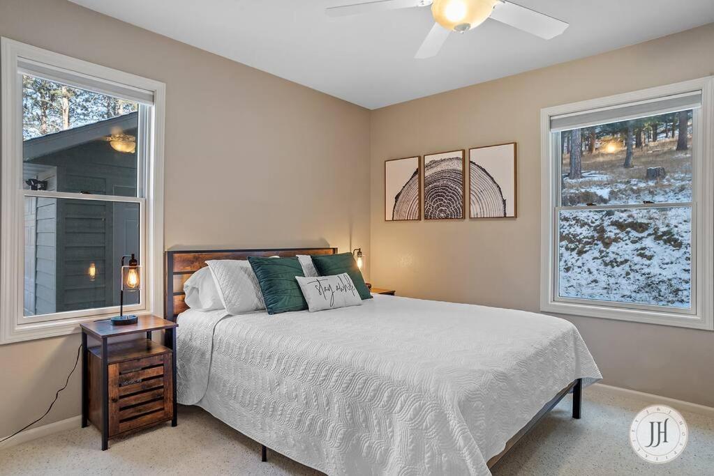 Elk Ridge Fire Place Custer Extérieur photo
